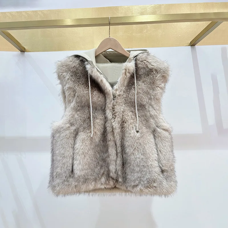 【هدية مجانية】2026 أوائل الربيع أزياء بيج فو الفراء مقنعين سترة بلا أكمام أنيقة المتخصصة ملابس خارجية نسائية