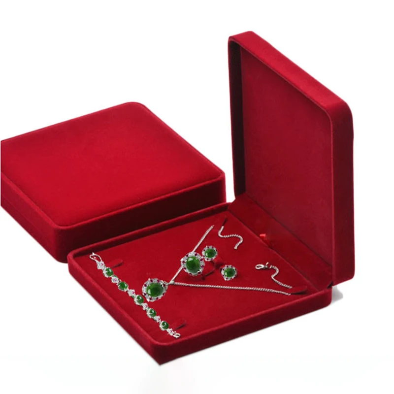 

New Portable Velvet Jewelary Storage Box For Travel Supplies Multicolor Earrings Necklace Ring Display Case Jewelry Storage Box