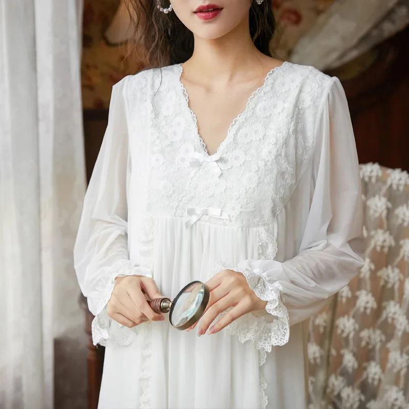 

Women White Mesh Long Robe Fairy Lace Peignoir Vintage Dress Gown Princess Sleepwear Embroidery Night Dress Victorian Nightgown