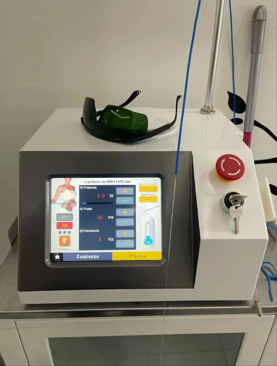 

2025 6 in 1 980nm Red Blood Thread Removal Laser Machine 980 Diode Laser Blood Vessel Removal Onychomycosis