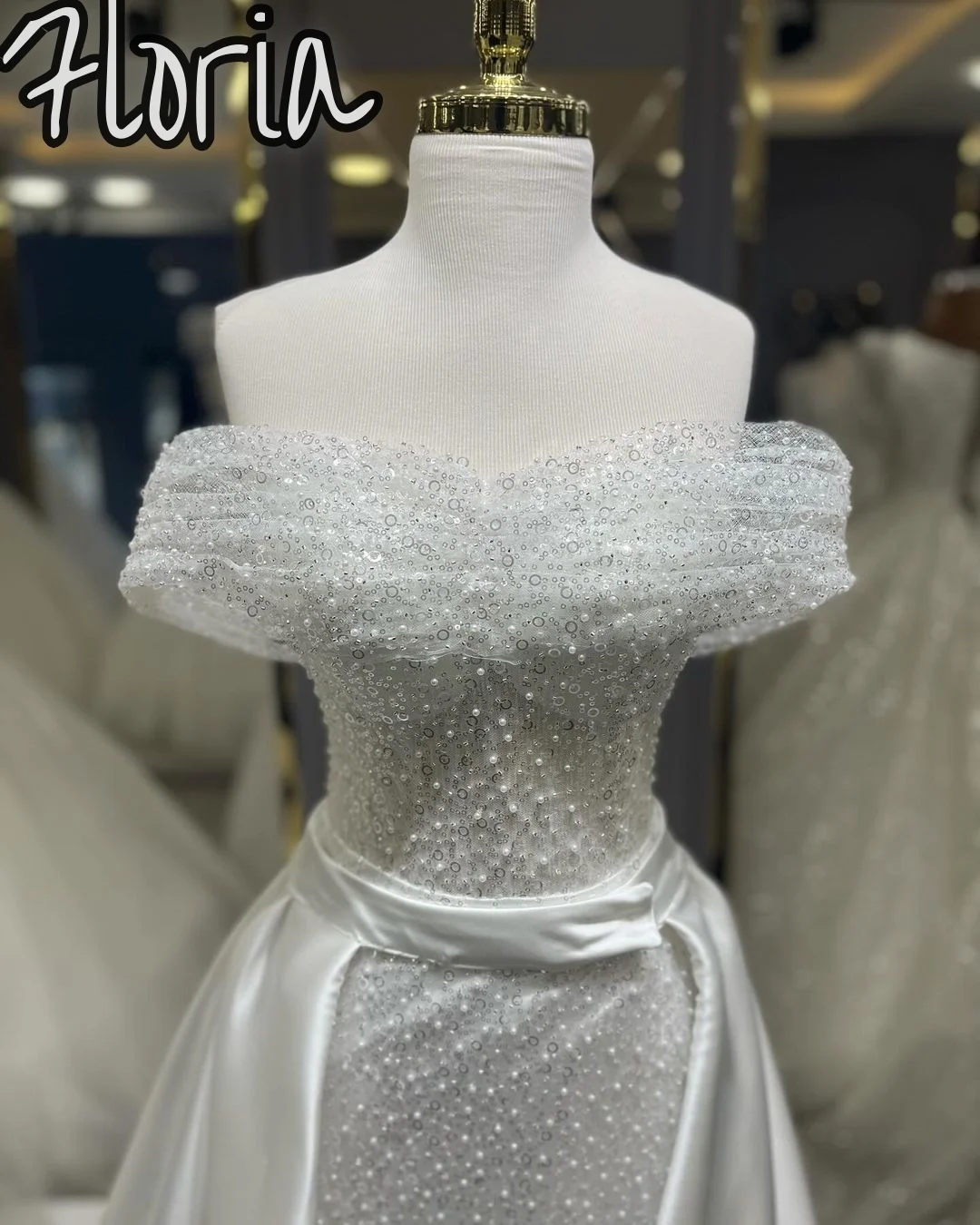 

Simple Mermaid Wedding Gowns With Detachable Sweep Train Elegant Satin Beading Bridal Dresses For Bride Vestidos De Novia