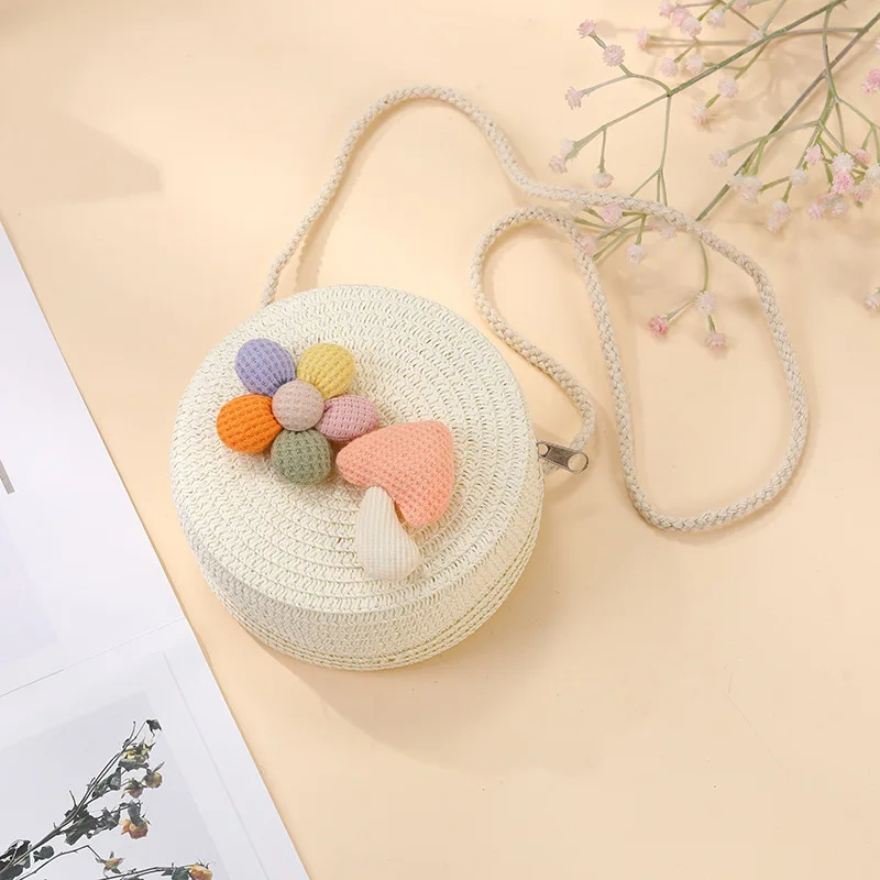 

Summer Travel Vacation Straw Shoulder Bags for Girls Cute Flower Children's Round Crossbody Bag Casual Kids Coin Purse Handbags