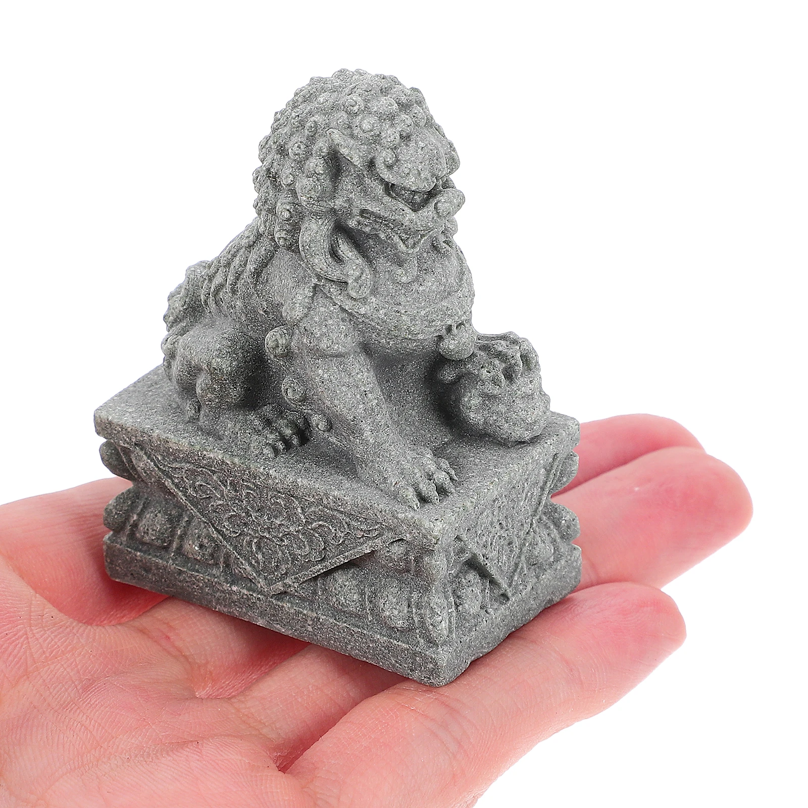 

1Pair Lion Ornament Miniature Lion Shape Decors Home Desktop Decoration Exquisite Workmanship Stylish Look Dispels Evil