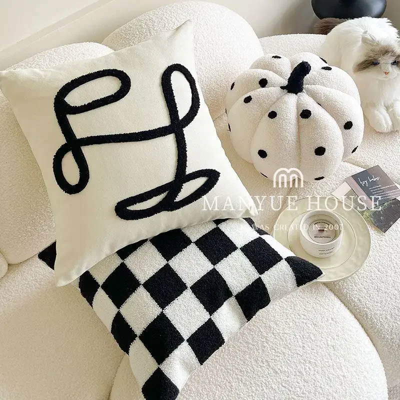Kissenbezug im französischen Creme-Stil mit Schachbrettmuster, niedlich, leicht, luxuriös, B&B, Wohnzimmer, Nischenkissenbezug, Erkerfenster, Sofa-Kissenbezug – Detail 6
