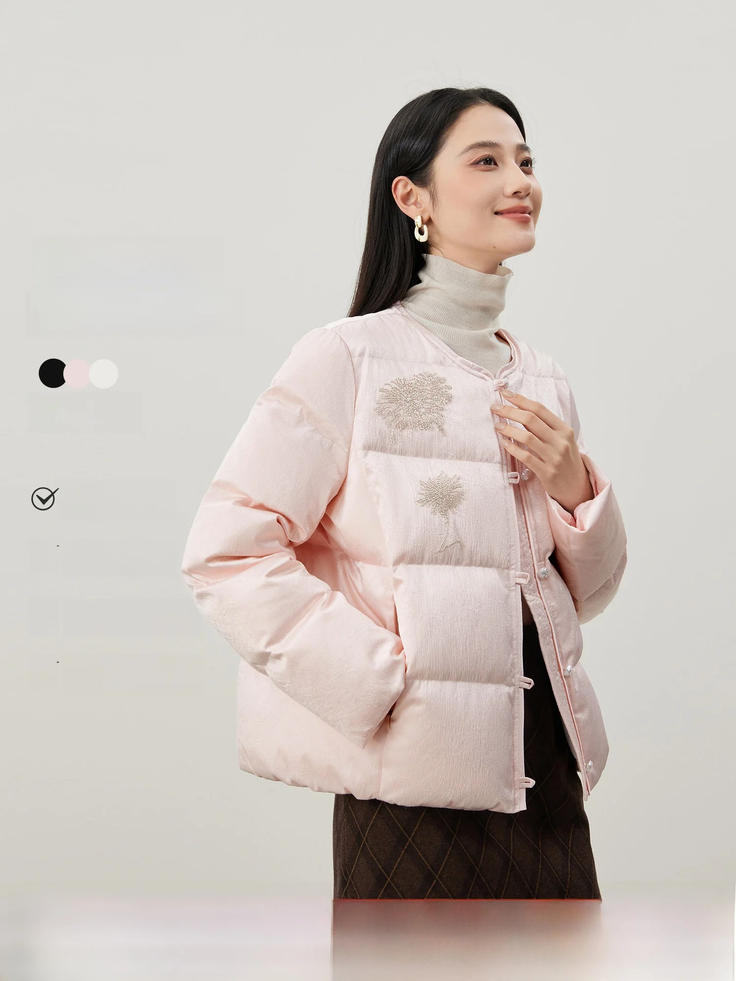 

Новая женская зимняя куртка-пуховик в китайском стиле с вышивкой, прямым кроем и 90% пуховым наполнителем, с роскошной отделкой