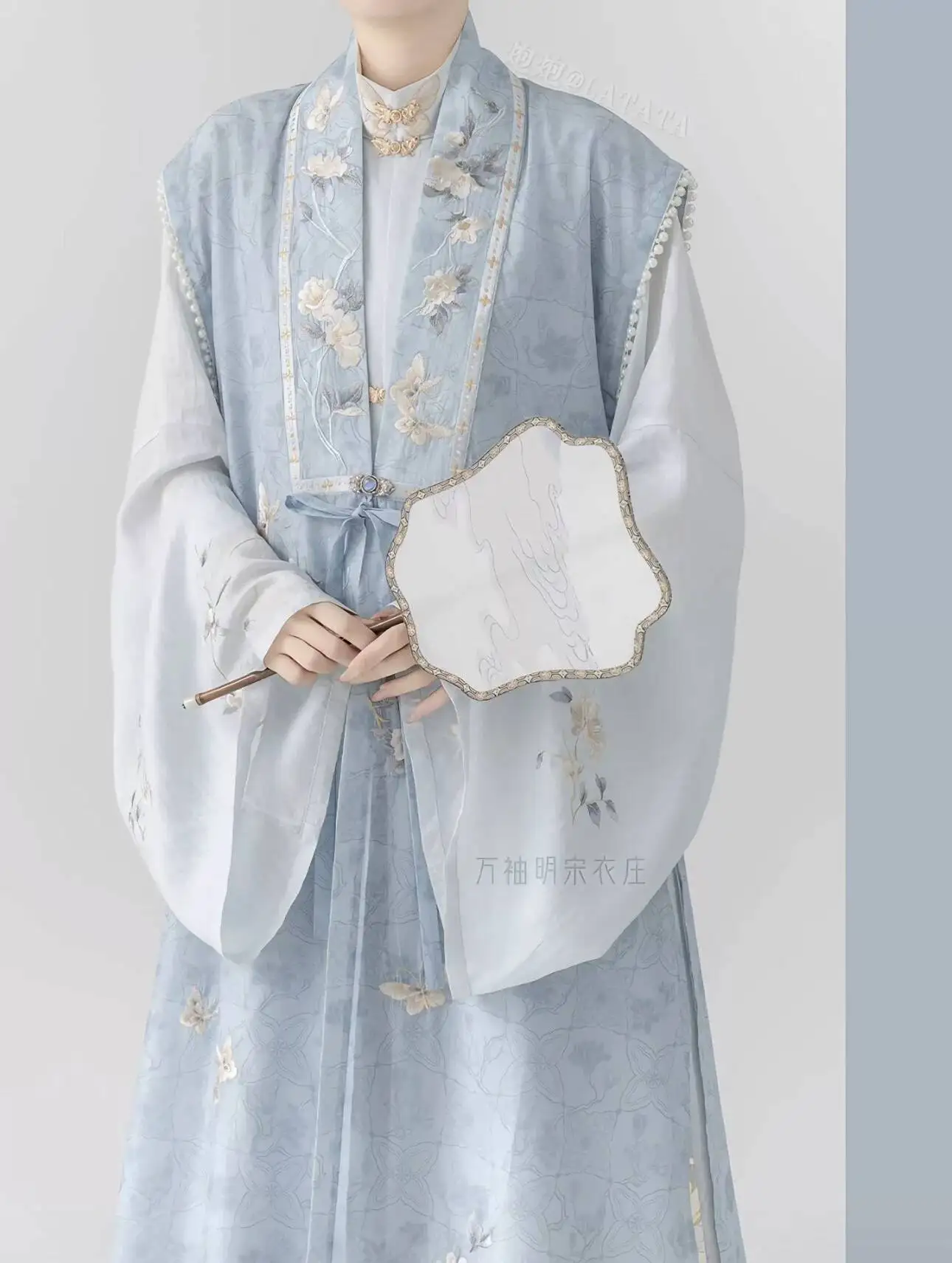 Ming Style Floral Embroidery Beaded Vest Wide Sleeve Inner Shirt Chinese Outfit Classical Dance Performance Costume