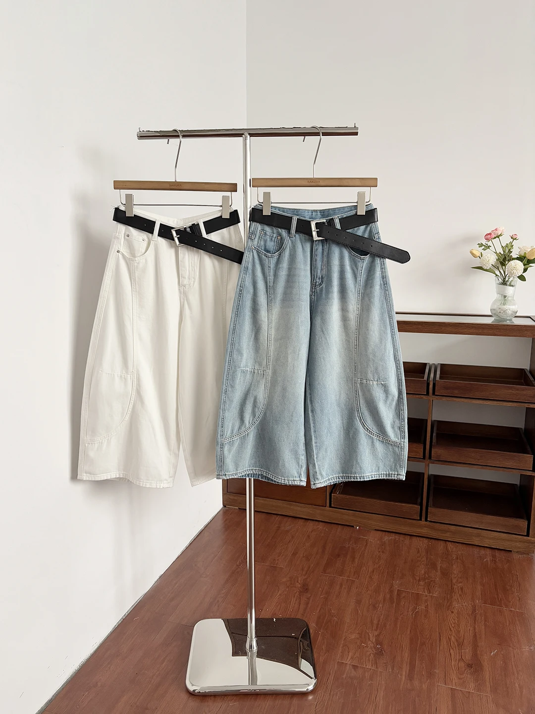 

Summer 2026 High Waist Wide Leg Jeans Women's Loose Fit Casual Denim Capri Pants Stylish Simple Versatile Polyester Fiber