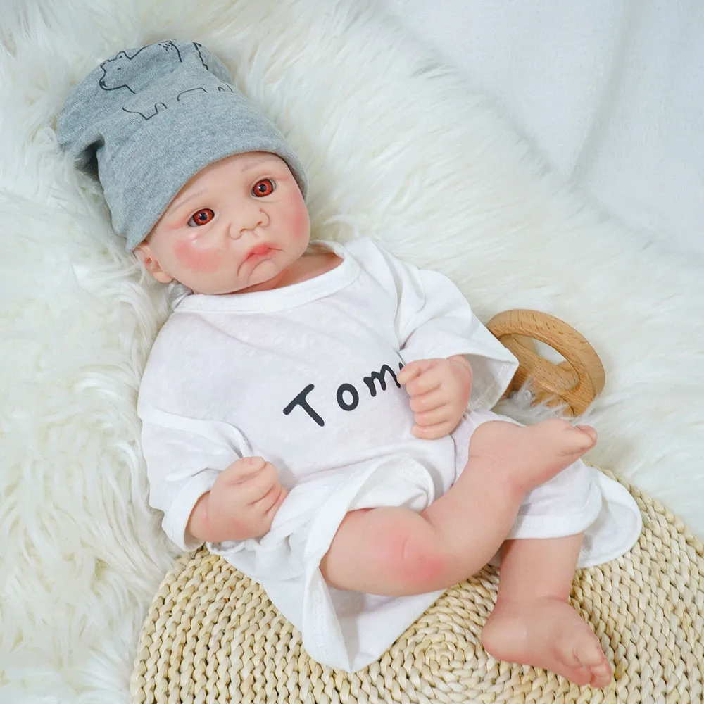 Die realistische 15-Zoll-Silikonpuppe ist eine weiche und süße Mädchenpuppe, ein perfektes Geschenk für Kinder ab 3 Jahren.Nr. 2. Keine Kleidung