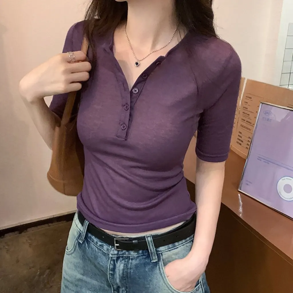 

Black Slim Fit V-Neck T-Shirt High-End Pure Temperament Short Sleeve Button Detail Summer Fashion Commuting Style