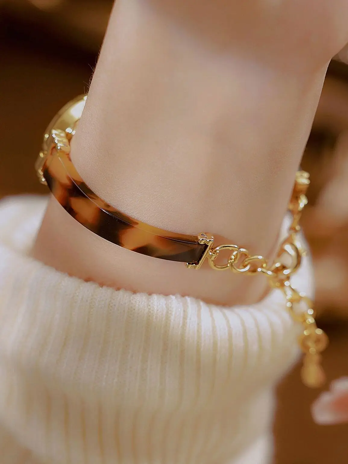 2025 nuovo orologio da donna tendenza moda piccolo orologio al quarzo leggero lusso retrò elegante orologio da donna regalo per le donne regalo femminile