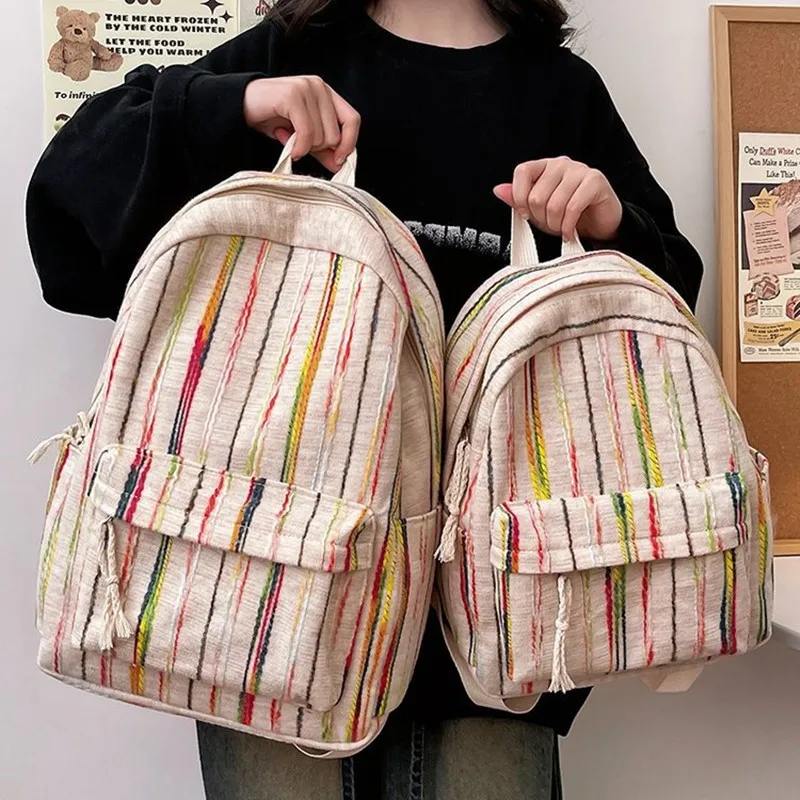 Bolsa Escolar ligera a rayas de arcoíris, diseño de nicho de Instagram japonés, mini mochila informal y versátil, paquete trasero para niña