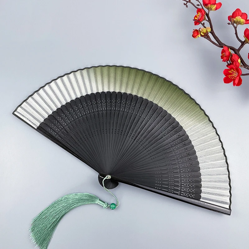 Chinese Fan Dance Lovers Hand Fan Wedding Personalized Gift Fans Silk Cloth Durable Easy Opening and Casing Hand Craft Fan