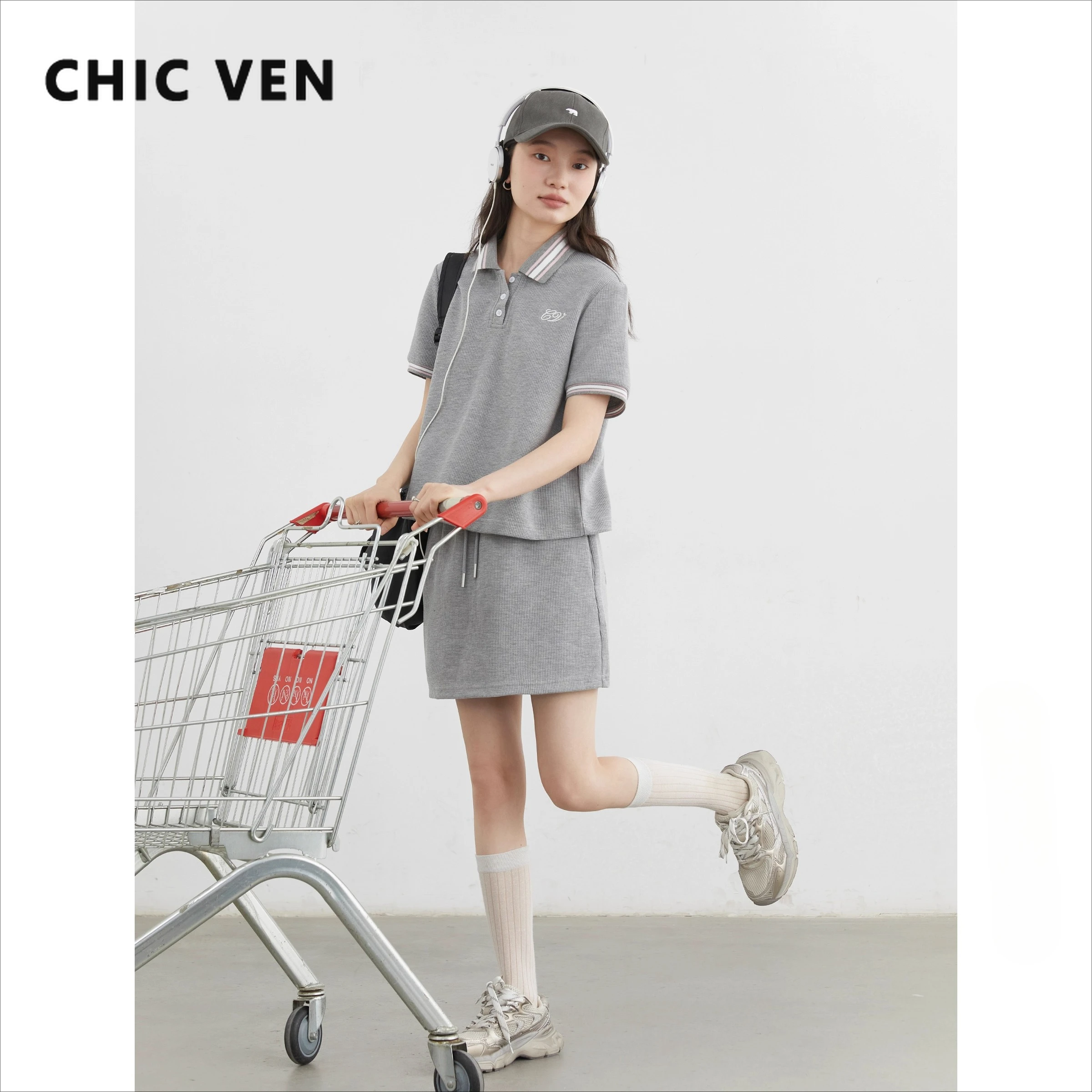 CHIC VEN Women Short Sets Loose Casual New British Style Waffle Polo T Shirt Elastic Waist Female Short Set Summer 2025