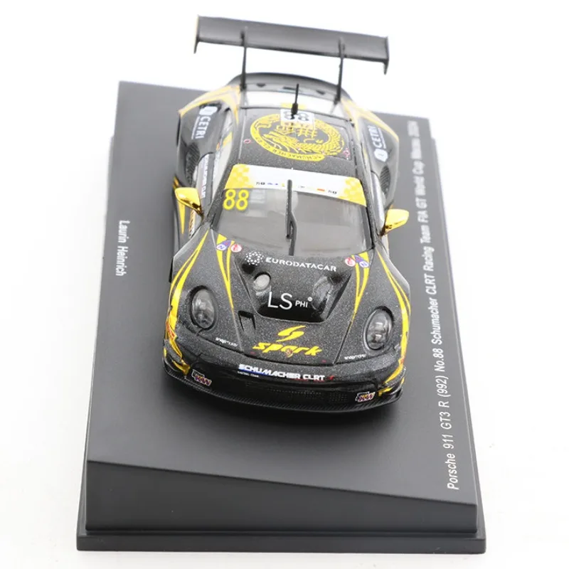 Modèle de voiture en alliage de simulation Spark 1/64 911 GT3 88 2024 Macau GT Coupe du monde, un cadeau pour les enfants, une décoration de collection pour adultes.