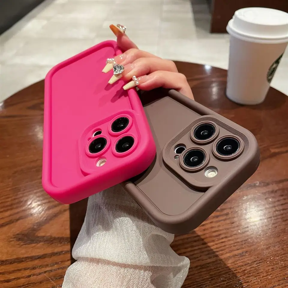 Funda de silicona suave premium de color sólido para iPhone 16e 16 Pro Max 15 14 Plus 13 12 Mini 11 Pro, a prueba de golpes 3