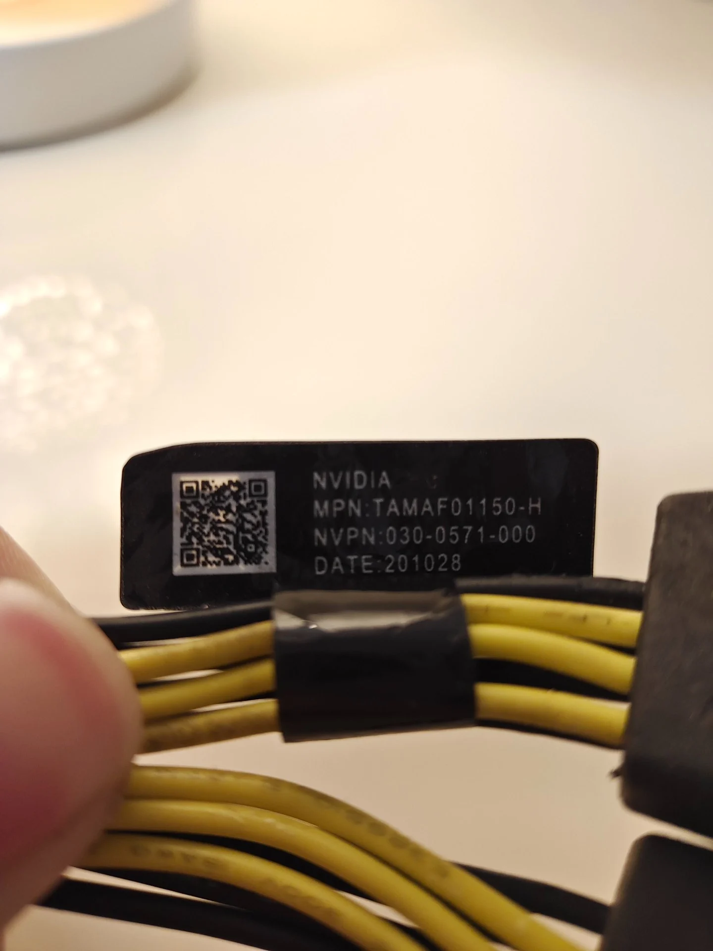 CHEN FOR Tesla adapter card for M40, M60, P40, P100, V100, A100, dual power supply, 8P to 8P male original equipment.~~