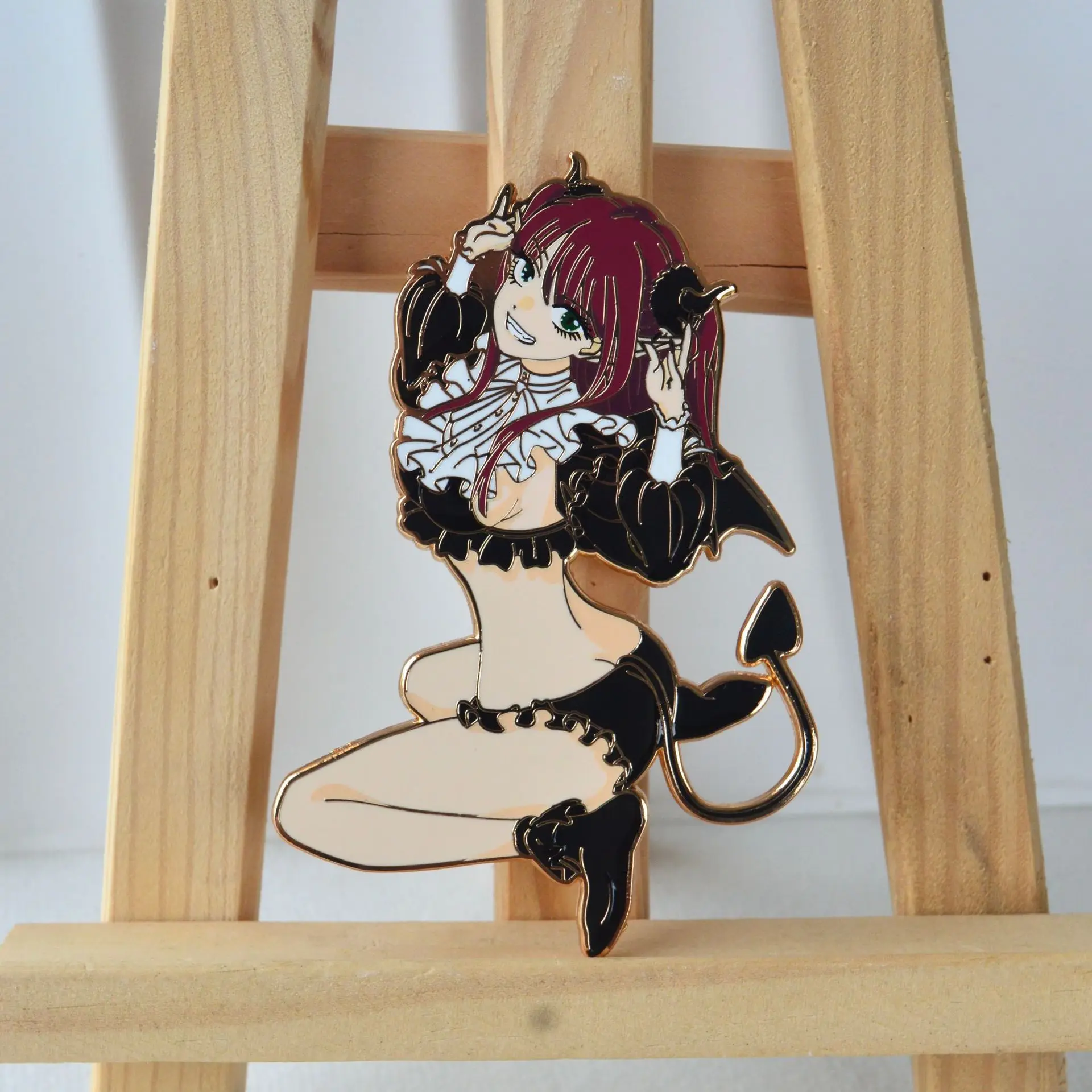 Anime meu vestido querido ‌   Kitagawa Marin Cosplay Traje Emblema Pin Acessórios Mochila Pingente Metal Prop Broche