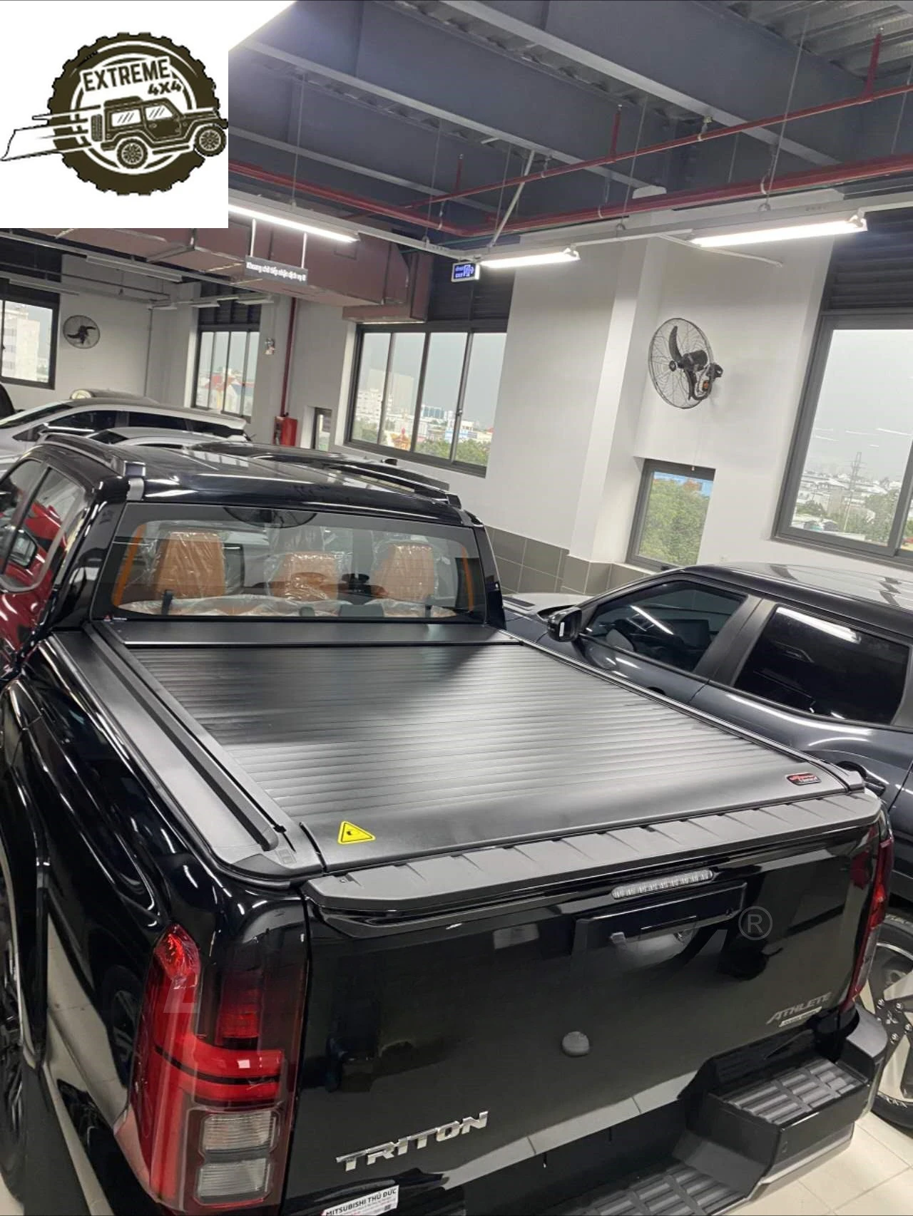 

BESTWYLL Pickup Roller Shutter Truck Retractable Bed Electric Roll up Tonneau Cover for 2015+ Mitsubishi New Triton 2024 EN-K123