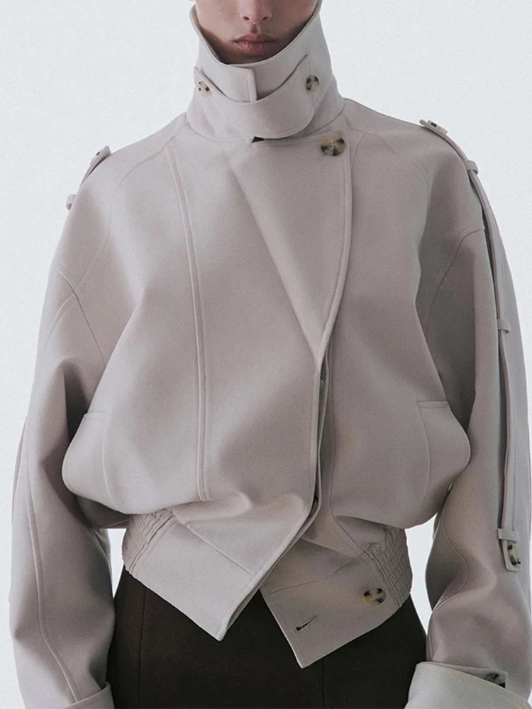 

Gray-White Pilot Jacket: Stylish, Structured Silhouette with Oversized Lapel Women's Jacket - 2025 Winter New Arrival