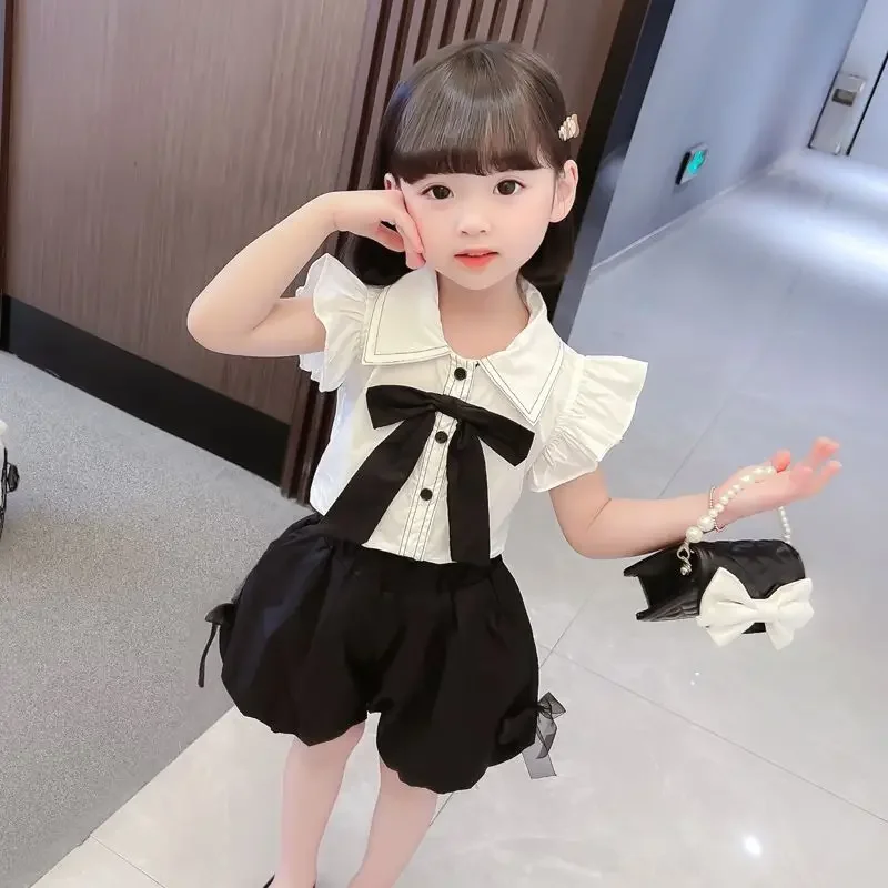 

2026 New Baby Girl Summer Fashion Set Korean Style Flying Sleeve Shirt And Shorts Two-Piece Children's Outfit