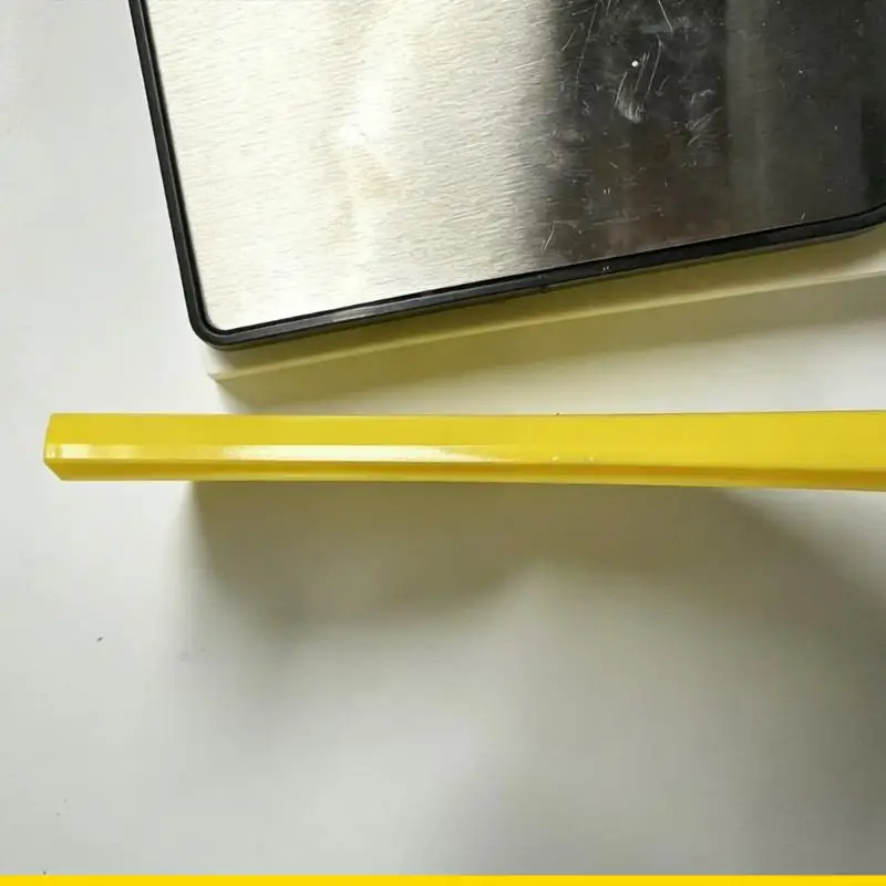 SZCH Strong Plastic Paint Container Pour Spout for Precise Liquid Control Anti Drip Guard for DIY & Construction Work