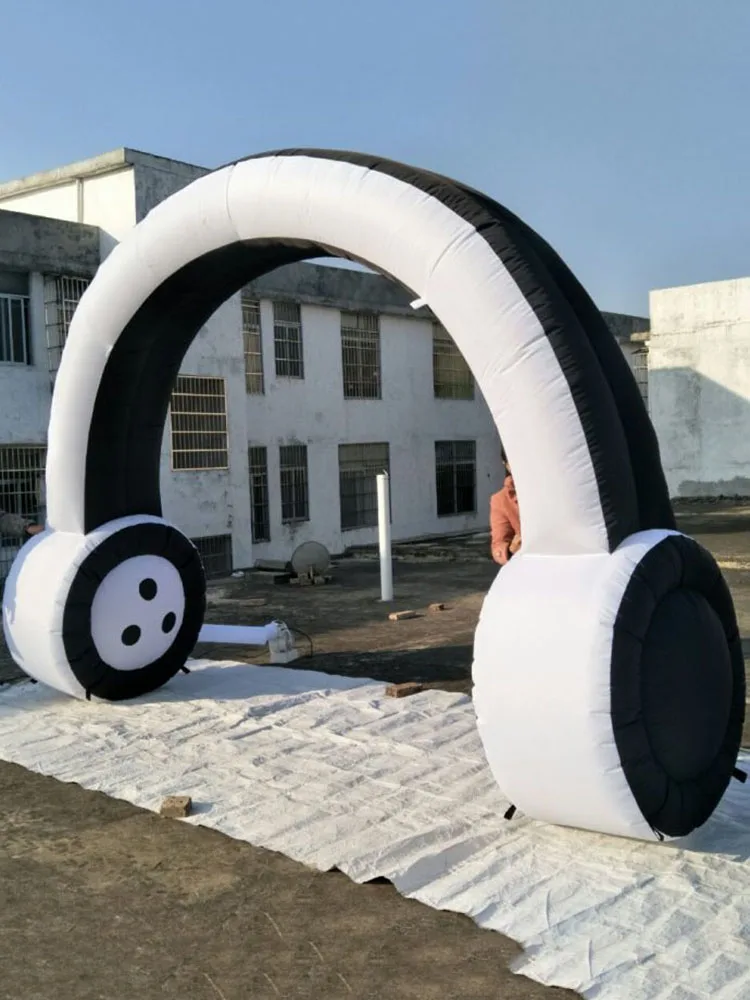 4.2m High 3m Wide Large Black And White Inflatable Headphone Replica Arch Advertising/Music Event Decoration