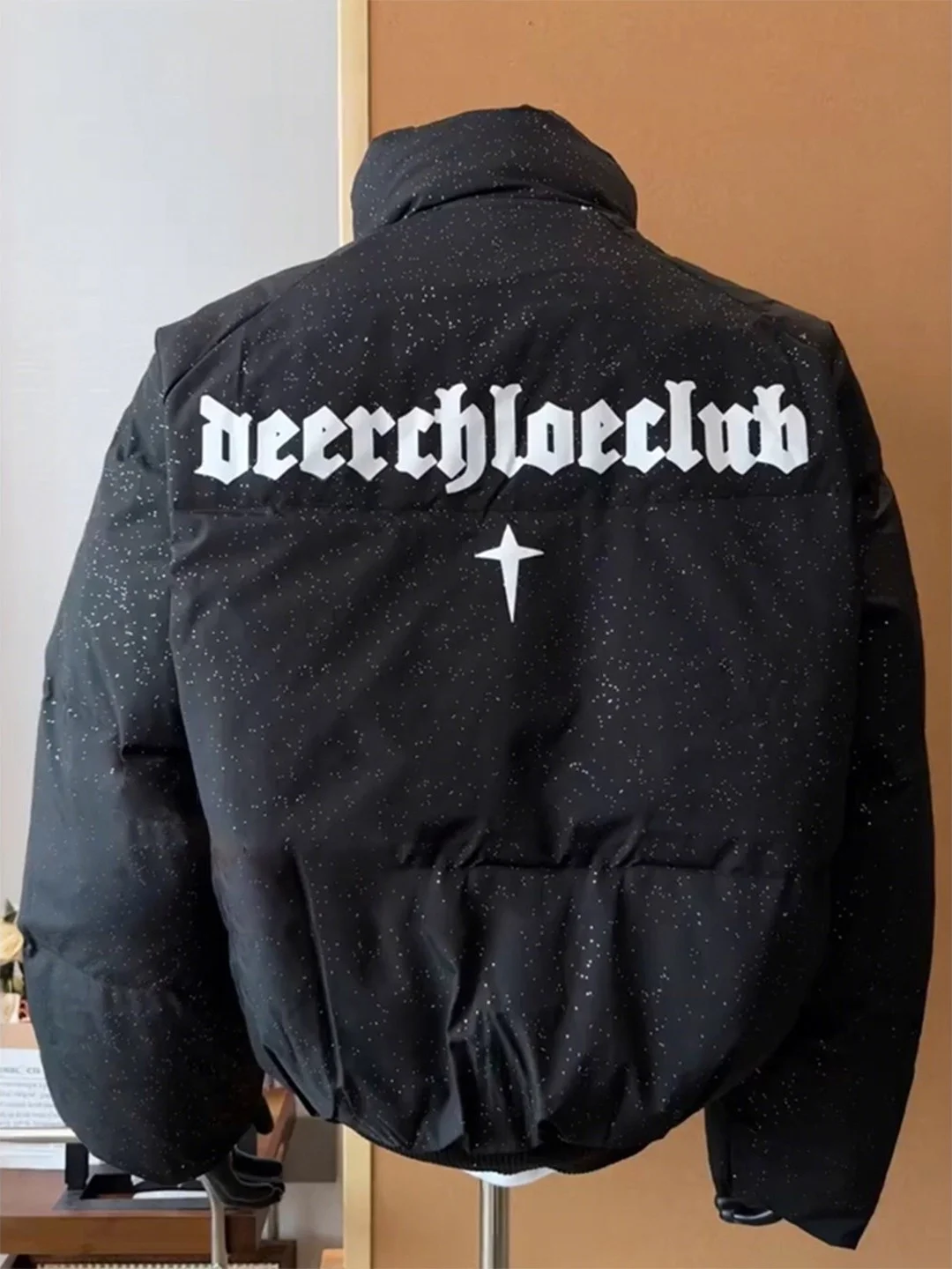 

Мужская зимняя куртка-пуховик в американском стиле с воротником-стойкой, теплая, с принтом звезд, из хлопка, молодежная, повседневная, верхняя одежда