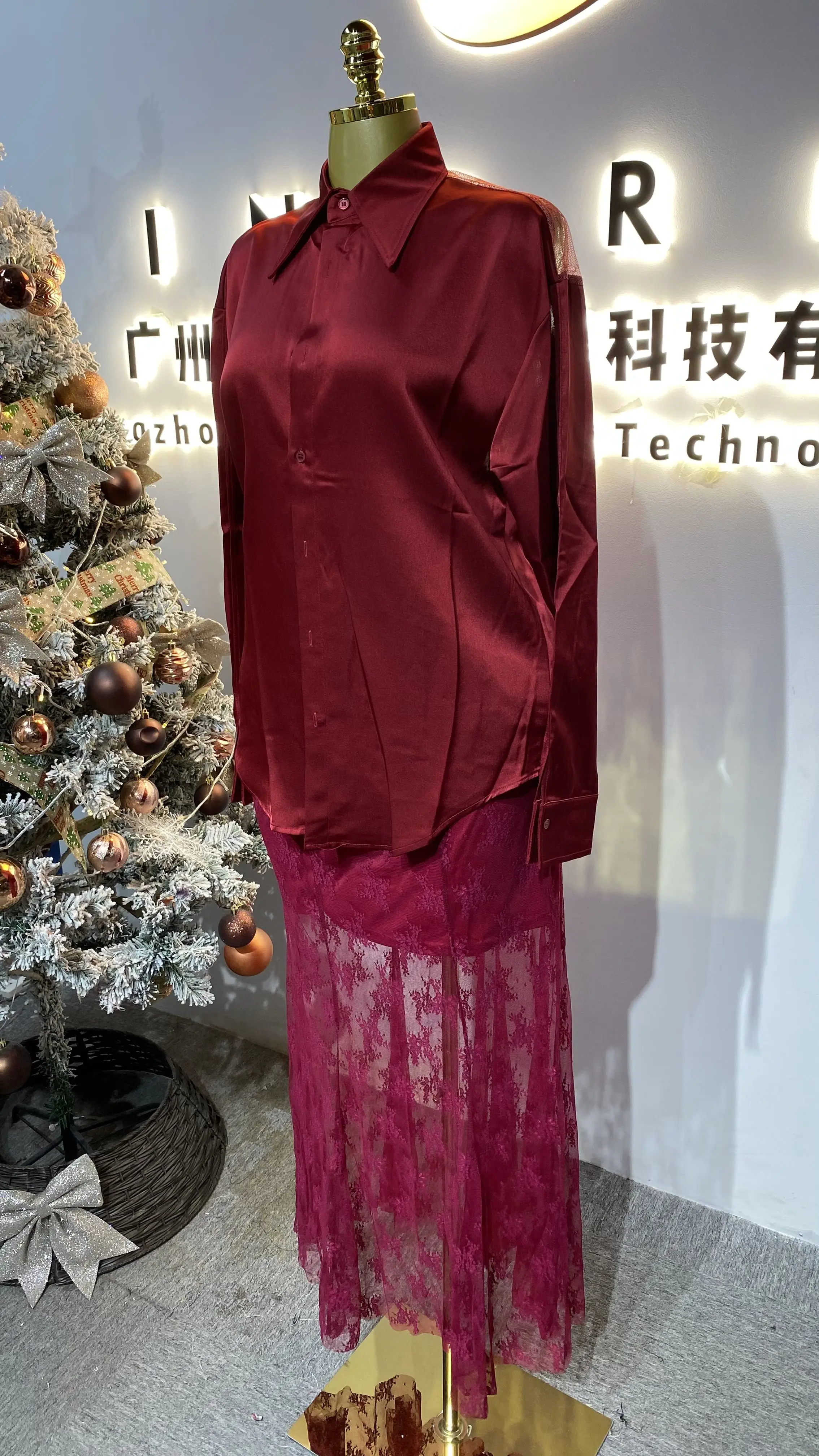 Two-piece women's Muslim clothing set, casual and beautiful top and skirt, perfect for everyday wear.-GZXX512