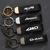 1pcs For Isuzu AMIGO D MAX D-MAX 4WD 4X4 Truck Logo Carbon Fiber Style Keychain Car Key Chain Zinc Alloy Keyring Decoratio