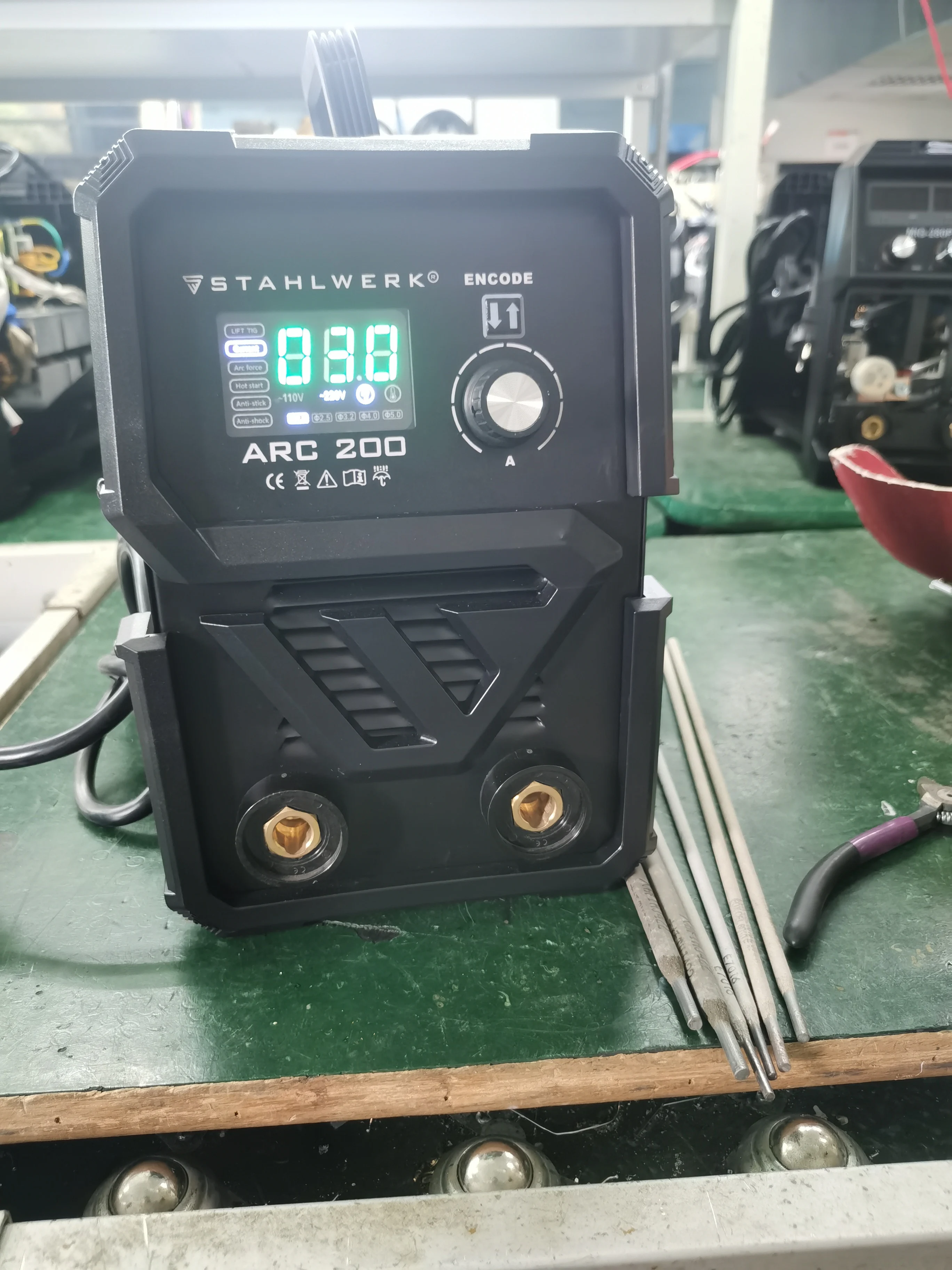 

ARC200 MMA Welding Machine Cellulose Welding Rod E7018, E6010 ARC IGBT Inverter Welder Machine