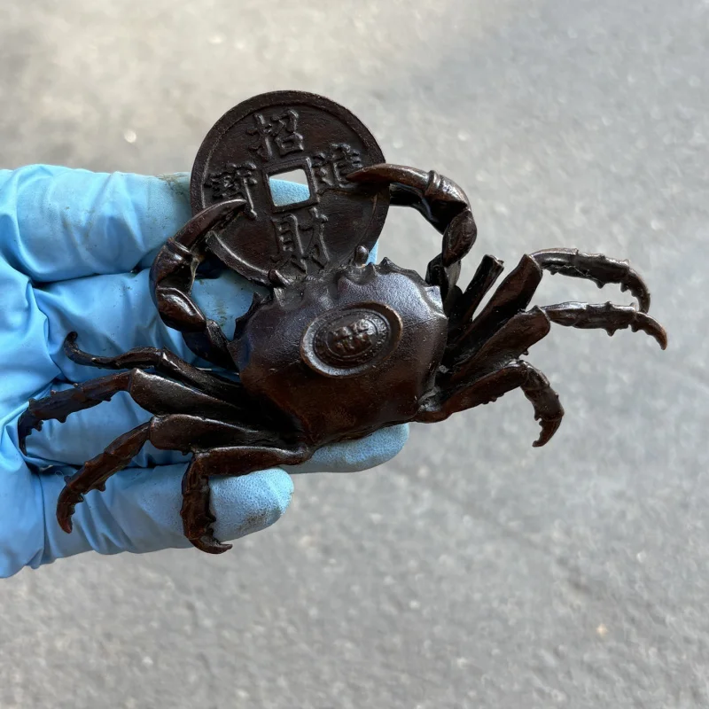 Solid copper carved crab , attracting wealth from all directions, a home desktop decoration, tea table ornament, copperw