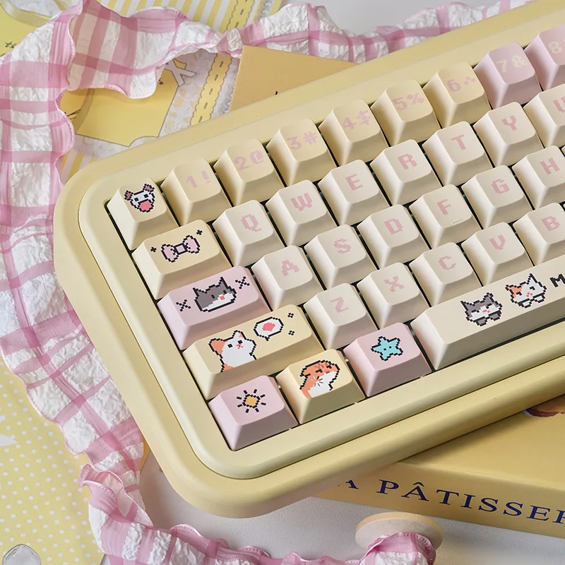 

Popular pixel keycaps Original milk yellow Personality theme Sublimation pbt Kezhi akko keycaps