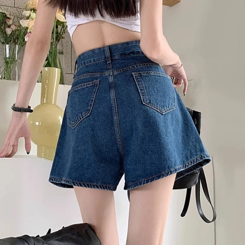 レディース ハイウエスト ワイドレッグ デニムショートパンツ 2025 夏 カジュアル ボタン ショートパンツ ヴィンテージ ストリートウェア 女性用 ルーズ ブルー ジーンズ