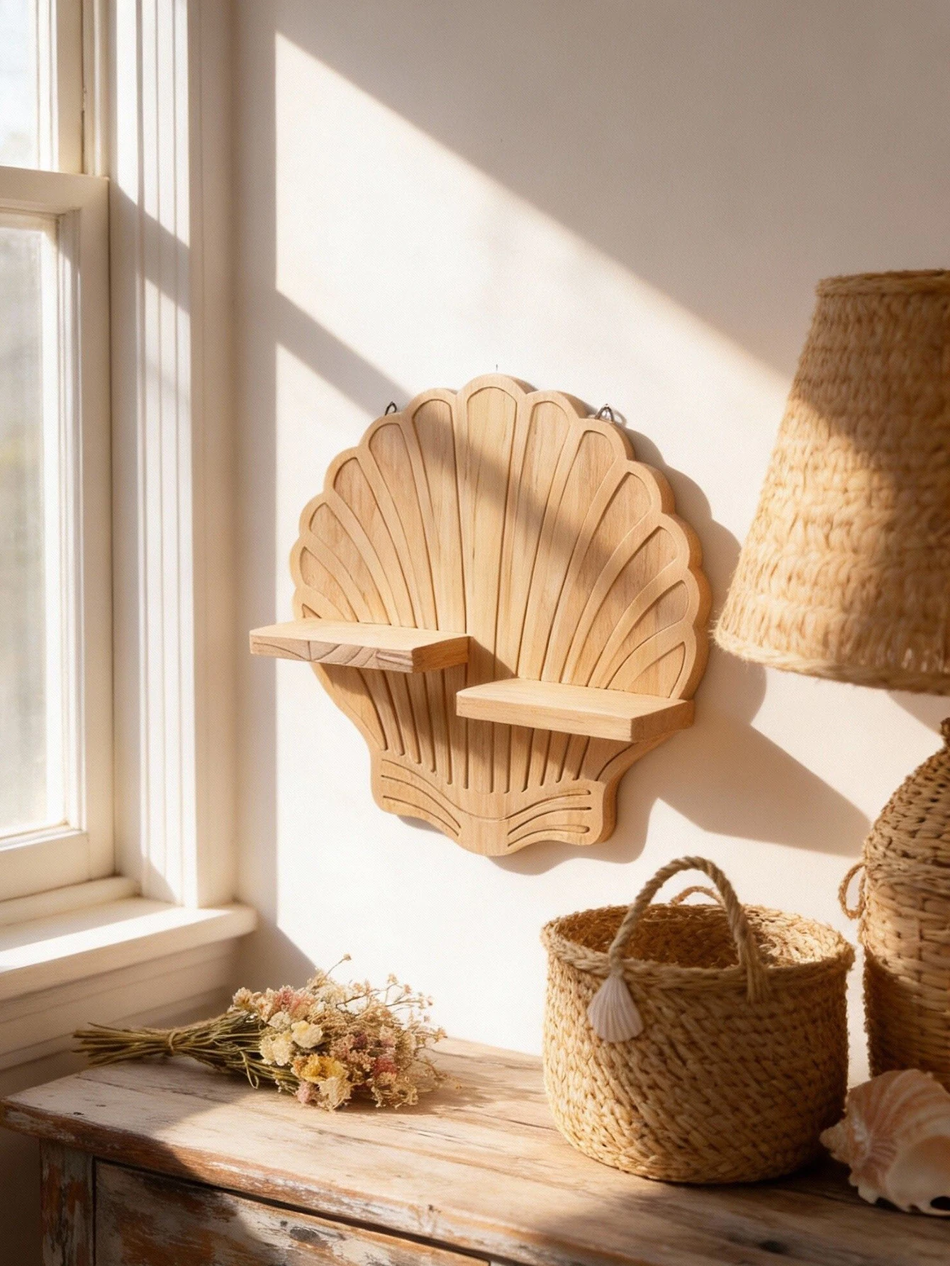 Seashell Shaped Wooden Wall Mounted Display Shelf Nautical Floating Shelf for Bedroom Living Room Home Decor Gift Ornament