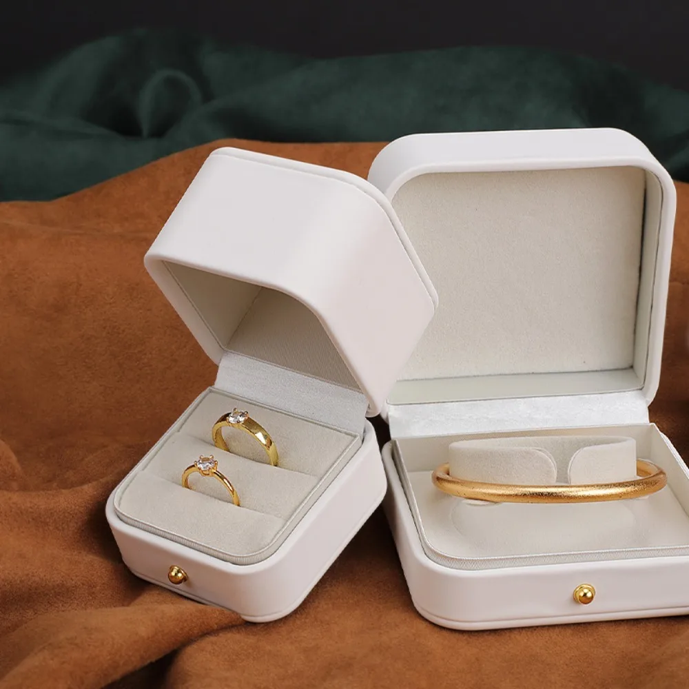 PU Leather Jewelry Gift Box Flannel Lining Multiple Specifications Necklace Collection Box White Jewelry Packaging Box