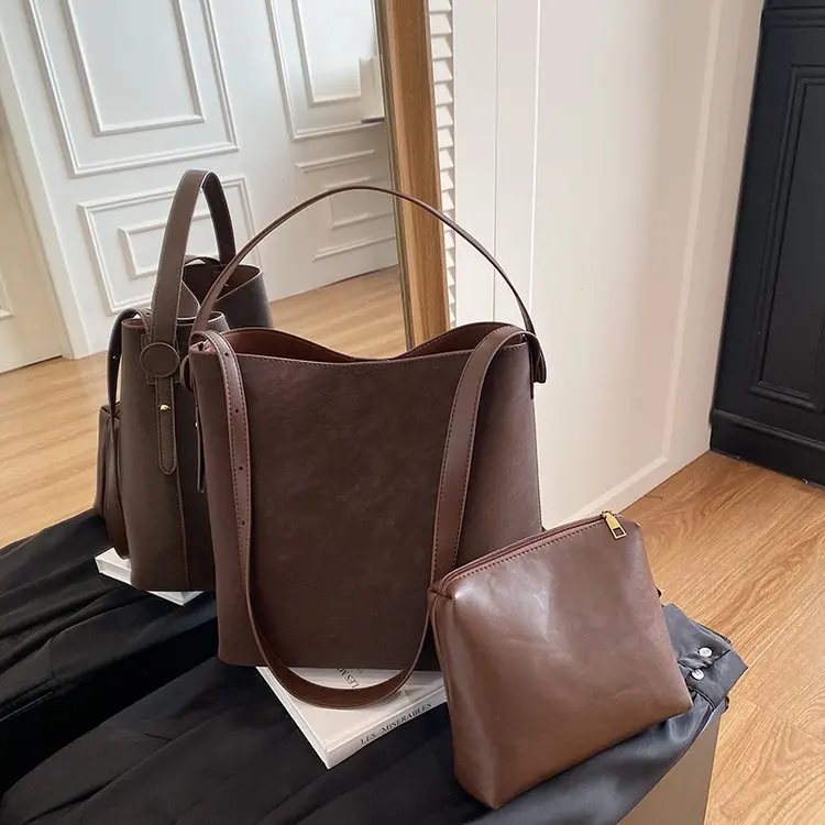 

Новая женская сумка-тоут 2026 года: модная, вместительная, универсальная, на плечо, через плечо, для работы и повседневного использования