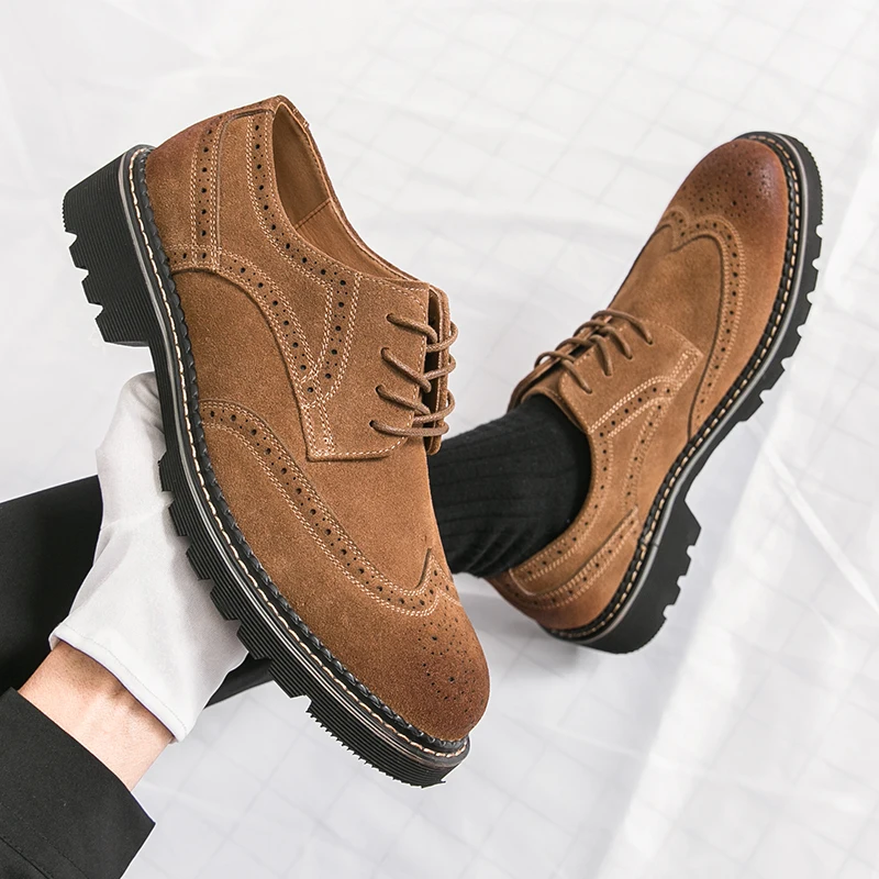 

Men's Classic Retro Shoes Gentleman casual British style Party Wedding 38-46 Leisure outdoor adult shoes Hot selling plus size