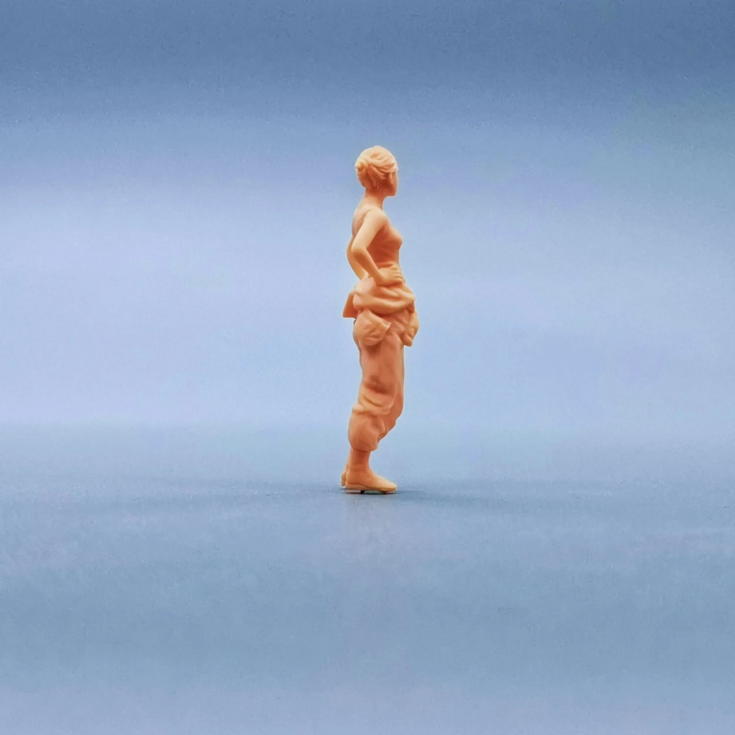 1/64 Figuren Maßstab Modell Harz Kleidung Gebunden Taille Mädchen Ungefärbte Miniaturen Diorama Handbemalt W135