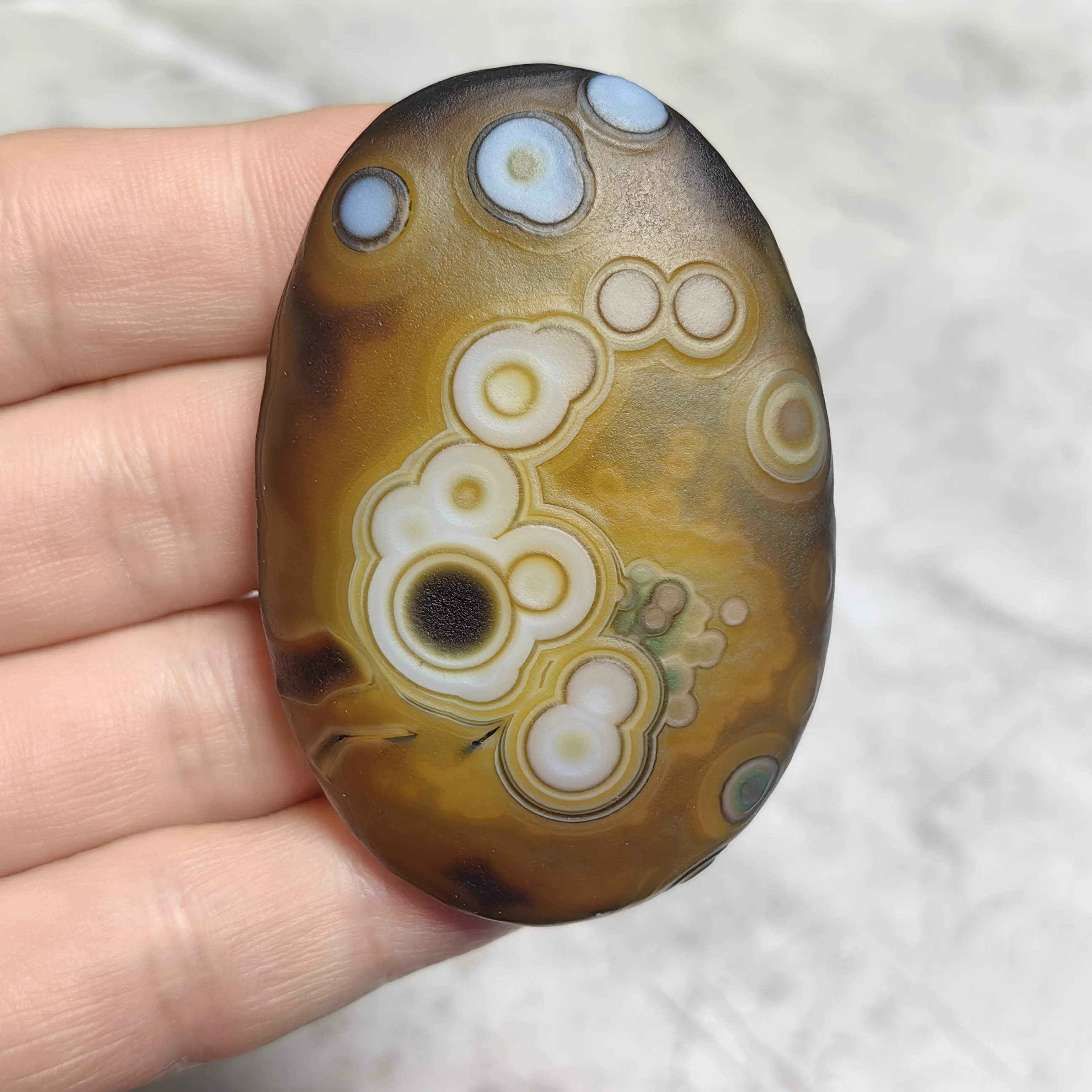 

Natural Divine Eye Agate – Unprocessed Haut-Relief Stone for Energy Work, Home Scenery, Anti-Evil & Reiki Healing Practices