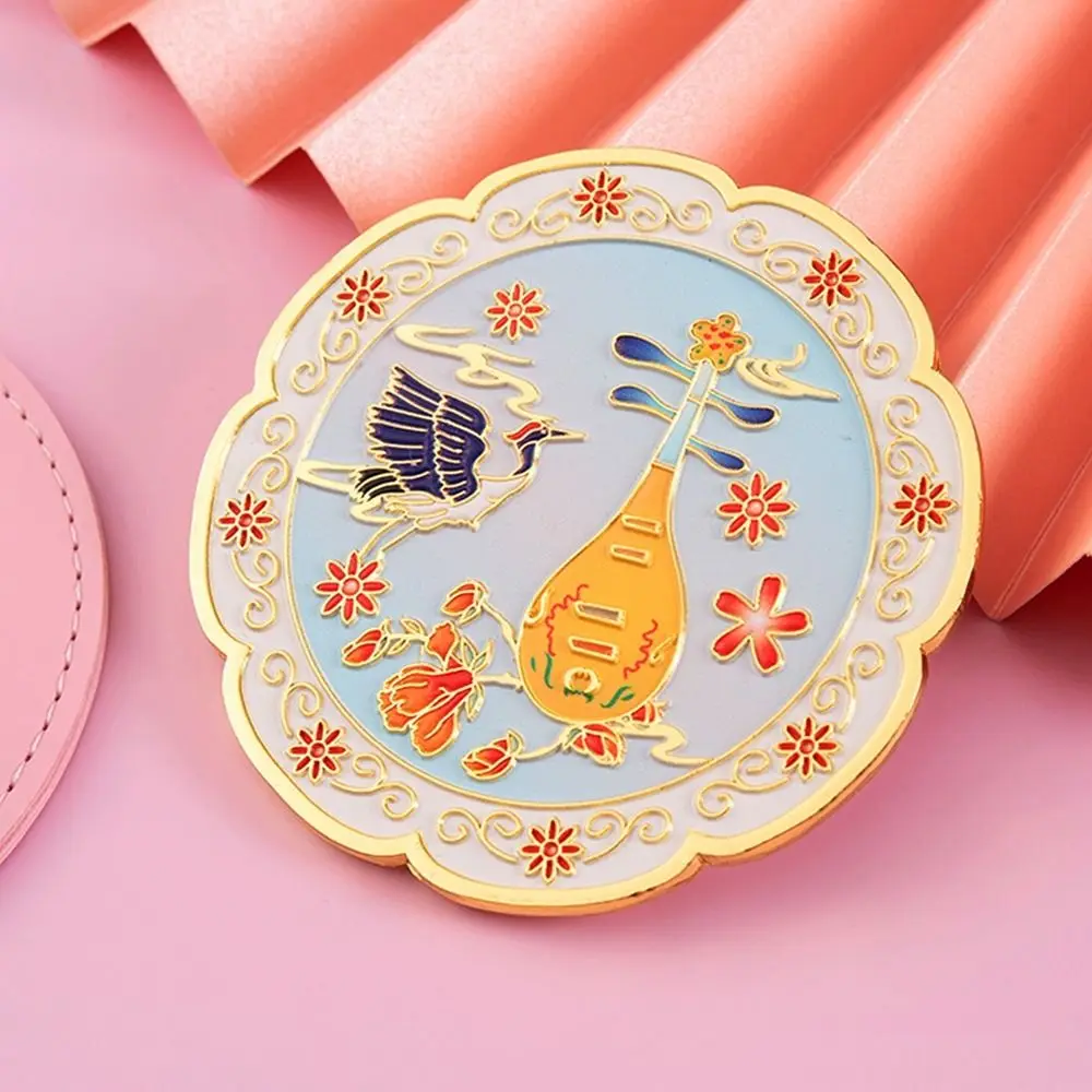 

Retro 3D Flower Makeup Mirror Butterfly Textured Exquisite Metal Cosmetic Mirror Chinese Style Cartoon Makeup Mirror Travel