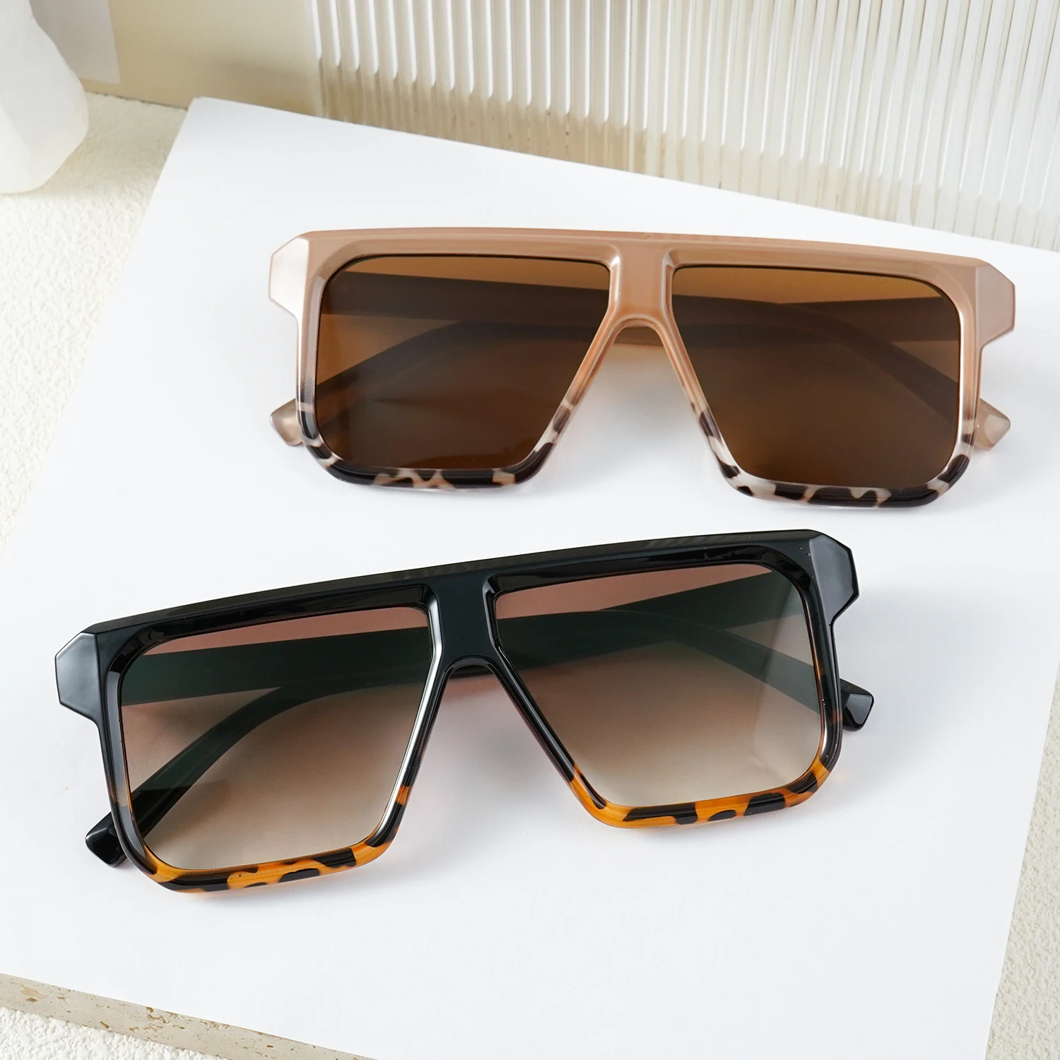 Leoparden-Sonnenbrille für Damen, übergroße Sonnenbrille, quadratische Modebrille, Retro-Freizeit-Sonnenbrille, Outdoor-Reise-Sonnenbrille