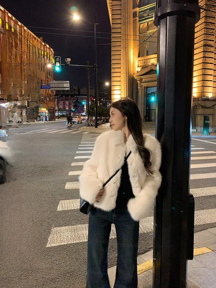 

Пальто из искусственного меха FANCHOU, белое, пушистое, женское, модное, зимняя верхняя одежда премиум-класса, с длинными рукавами, на пуговицах