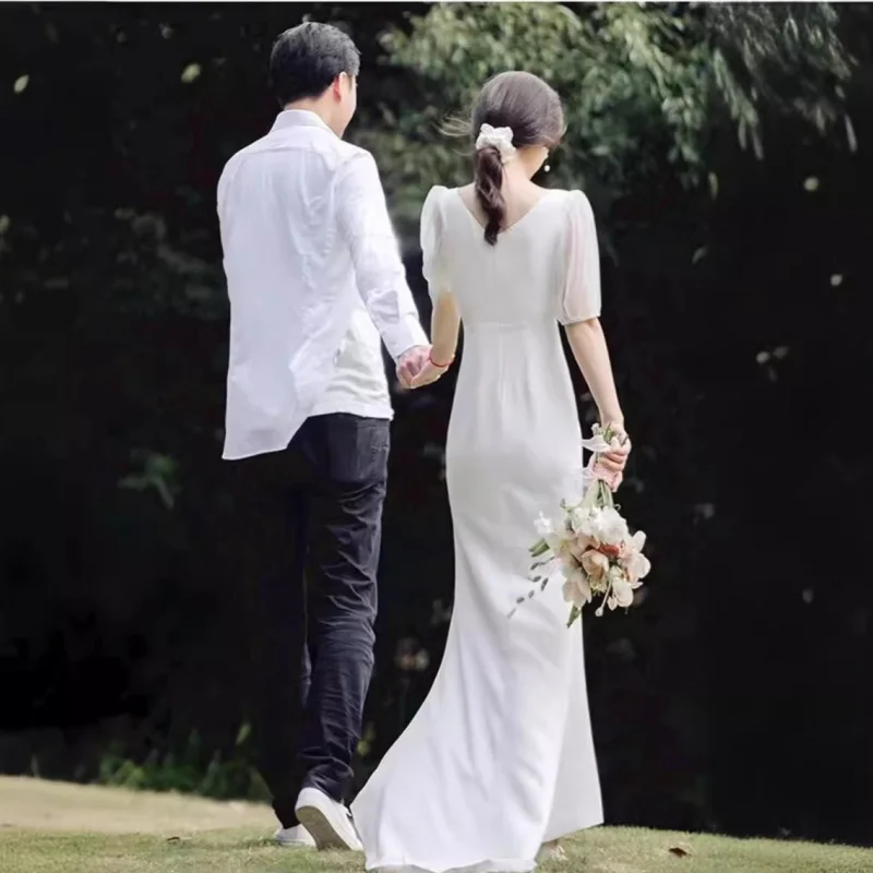 Платье во французском стиле с лицензией Свадебное атласное легкое свадебное платье Простое изящное помолвочное платье для путешествий Повседневная белая свадебная фата