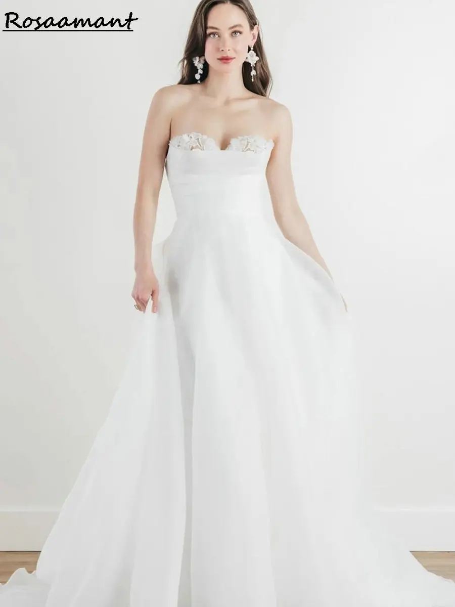 

Organza Spaghetti Straps Wedding Dress A-Line Sleeveless Appliques Lace Bridal Gowns