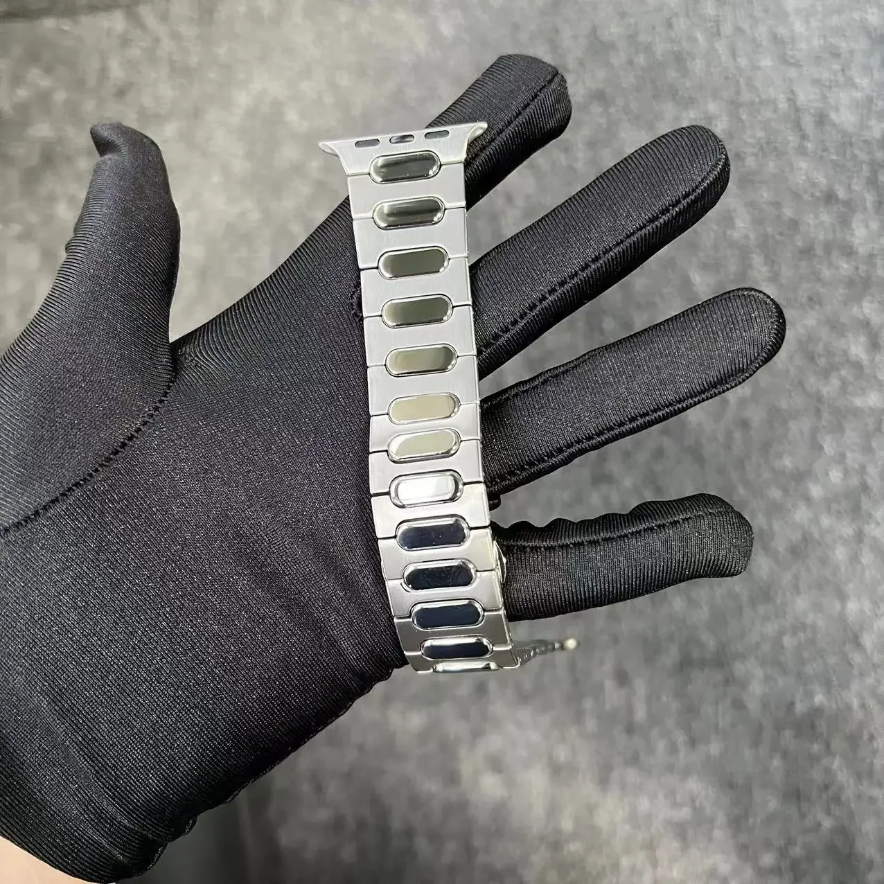 Luxury Titanium Metal Band for Apple Watch 49mm 45mm 44mm 42mm Men Watch Strap Iwatch Series 9 8 7 6 5 4 Se 3 Ultra 2 Bracelet