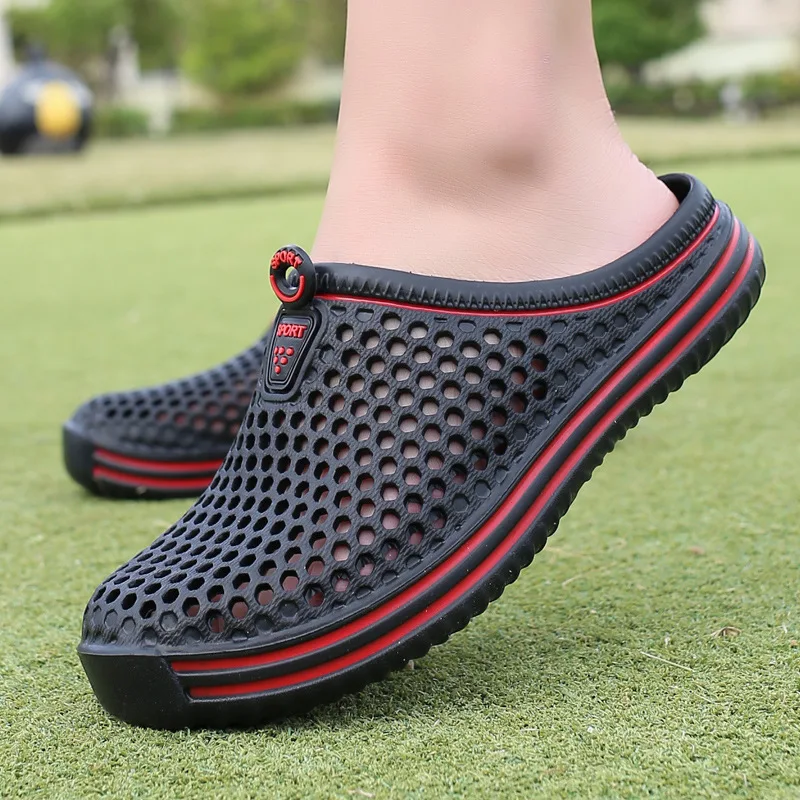 Men's and Women's Slippers with Perforated Breathable Garden Shoes Summer Couple's Casual Half Slippers Fashion Mesh Slippers슬리퍼