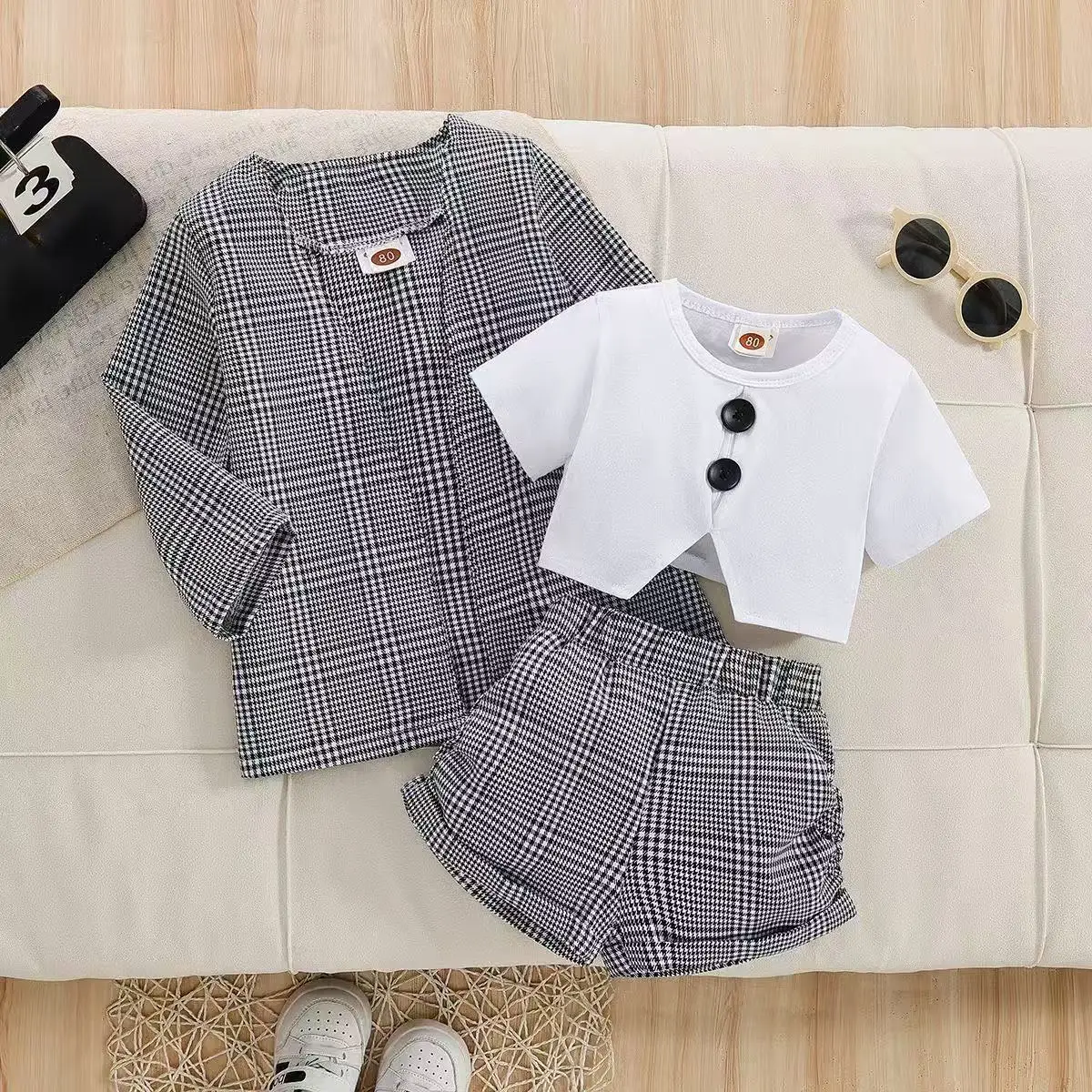 

Girls' Spring/Summer Set Children's New Suit Thousand Bird Grid Coat+T-shirt+Shorts 3-Piece Set