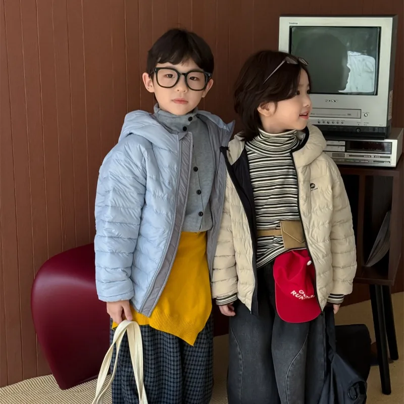 

Пальто для мальчиков, осень-зима 2021, модная однотонная теплая ветрозащитная лоскутная верхняя одежда с капюшоном и длинными рукавами в корейском стиле