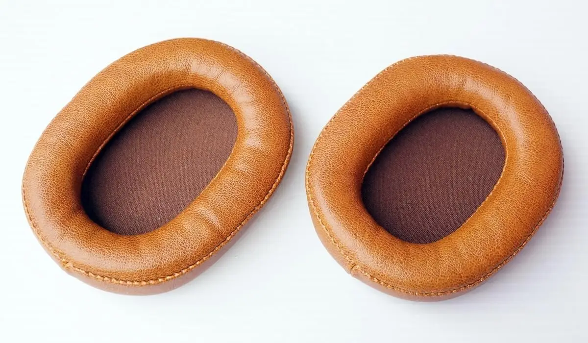 V-MOTA Earpads Compatible with Cleer Pure Wireless Headphones,Replacement Ear Cushions Repair Part (Earpads Brown)