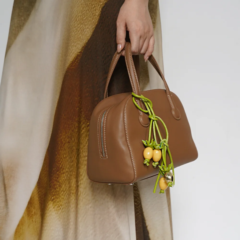 Bag Charm Exquisite Tomato String Pendant Woman All-match Cute Backpack Pendant Luxury Design Bag Accessories